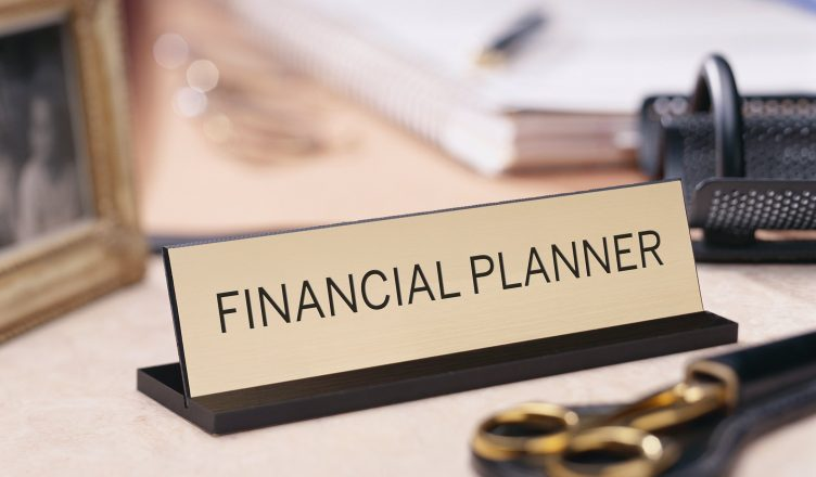 What Do You Need To Be A Certified Financial Planner